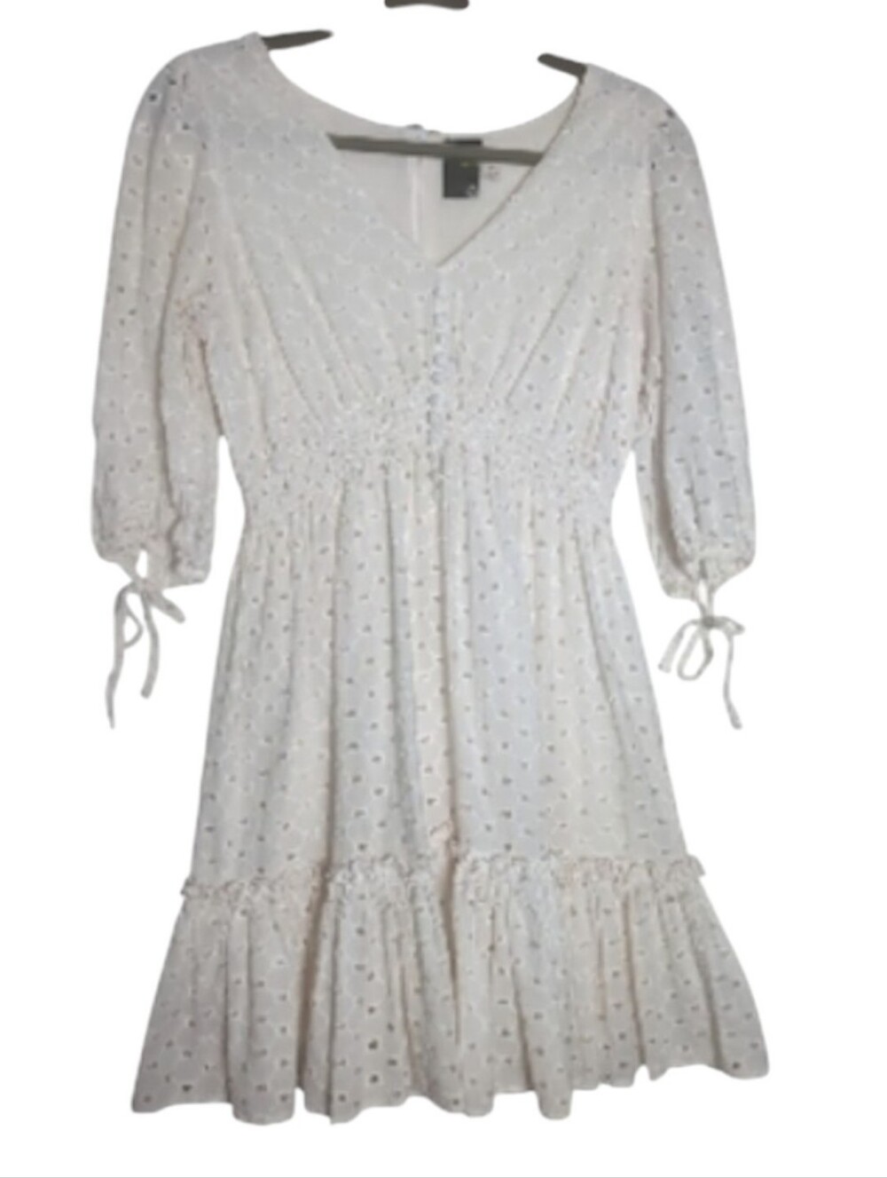Taylor Dresses 8P Ivory Eyelet V-Neck Tiered Mini Dress Romantic Feminine Beach